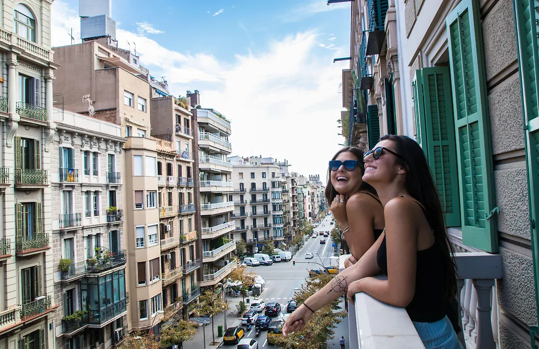 Sant Jordi Hostels Rock Palace-1