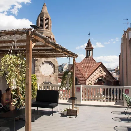 Sant Jordi Hostels Rock Palace-3